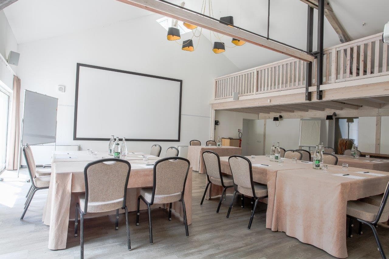 HOSTELLERIE DE VARENNES 3