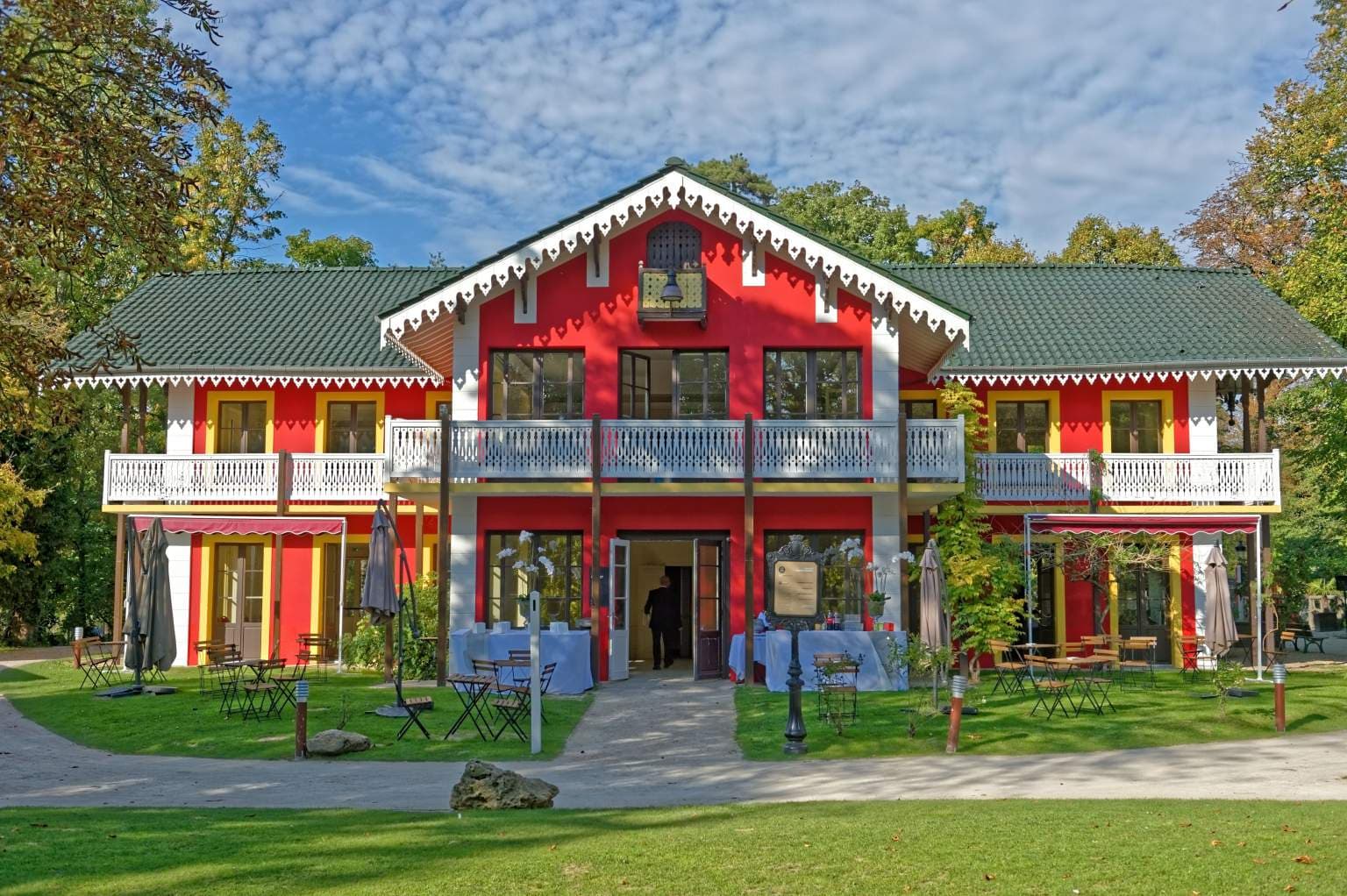 CHALET DE LA PORTE JAUNE