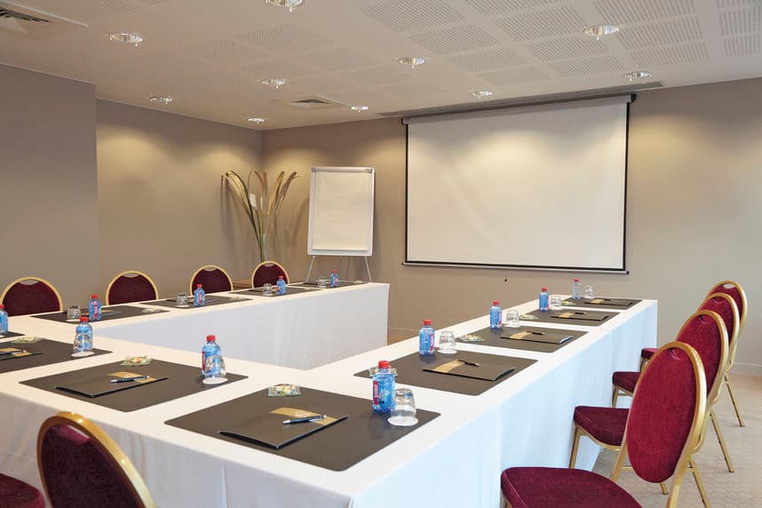 PARK & SUITES ELEGANCE - ROSNY SOUS BOIS  2