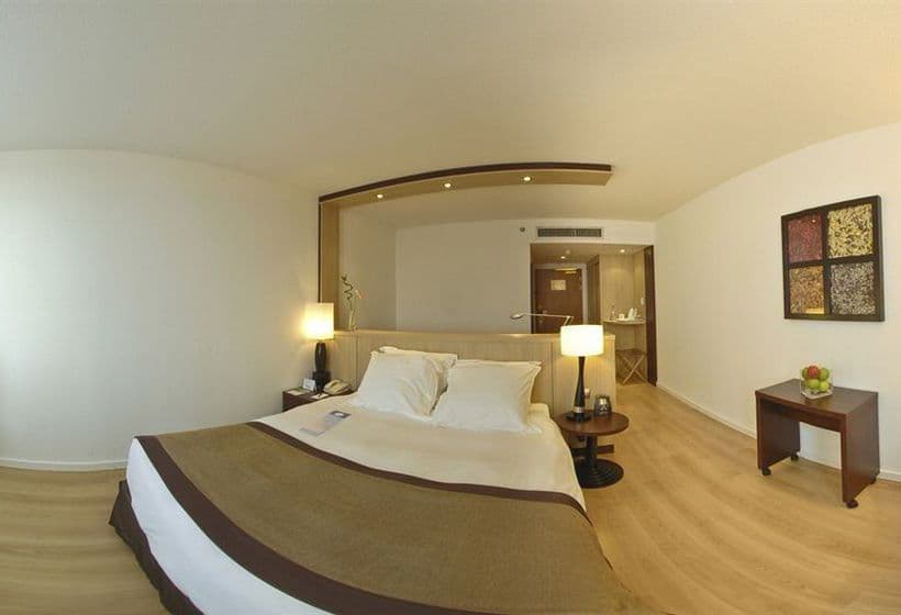HILTON PARIS ORLY AIRPORT 4
