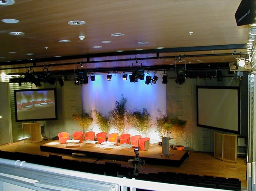 CENTRE DE CONFÉRENCES DE COEUR DÉFENSE 3
