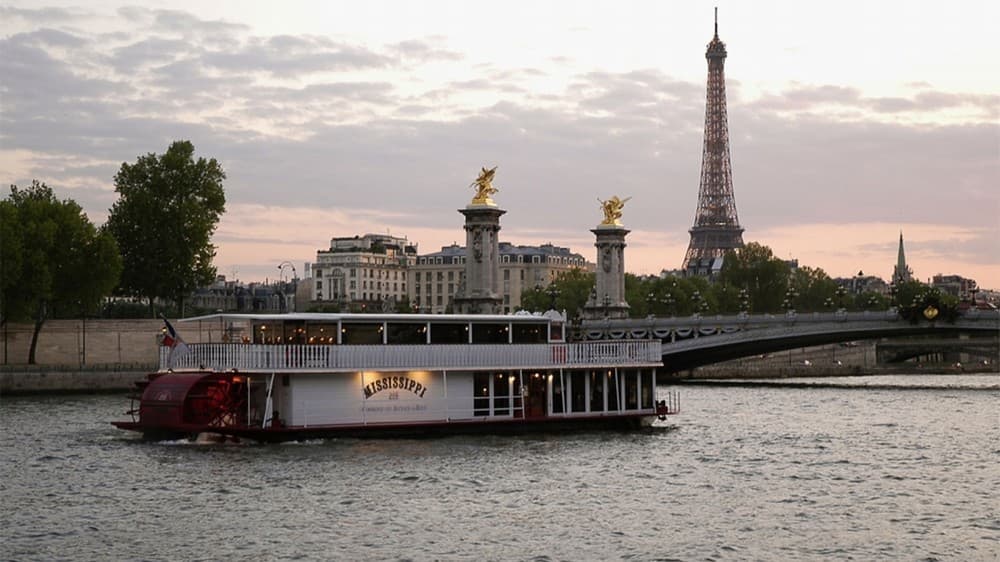 COMPAGNIE DES BATEAUX À ROUE 2