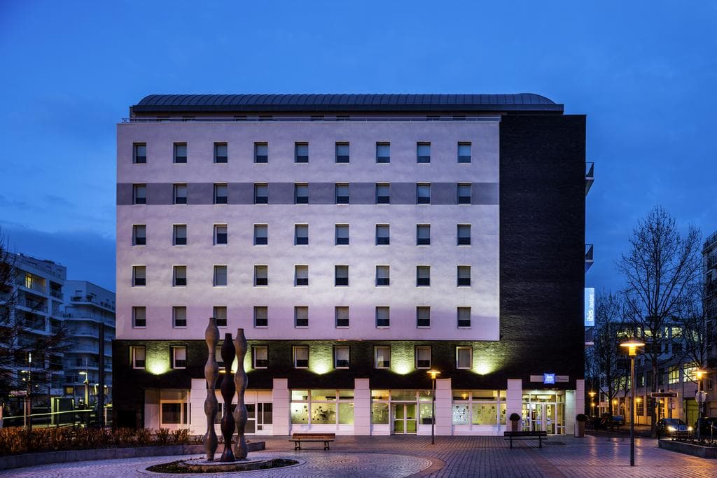 IBIS ISSY LES MOULINEAUX 