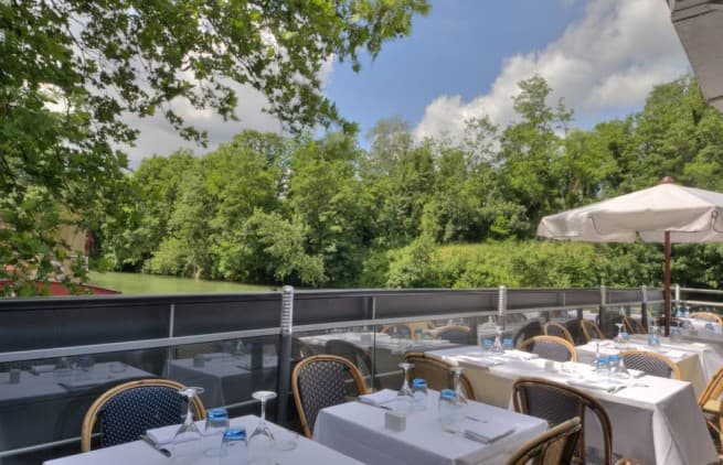 LE RIVER CAFE 2