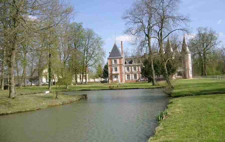DOMAINE DU CHÂTEAU DE LA PLUMASSERIE 2