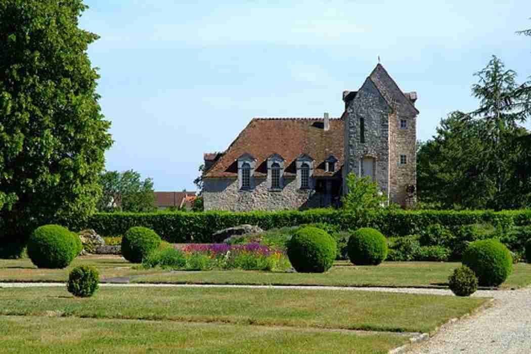 CHÂTEAU DE MONTRAMÉ