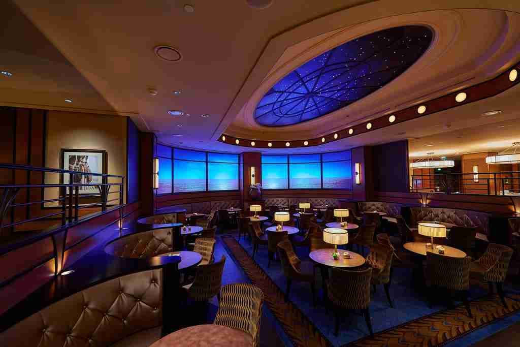 DISNEY NEWPORT BAY CLUB  2