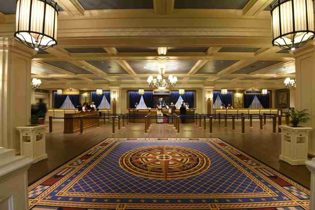 DISNEY NEWPORT BAY CLUB  4