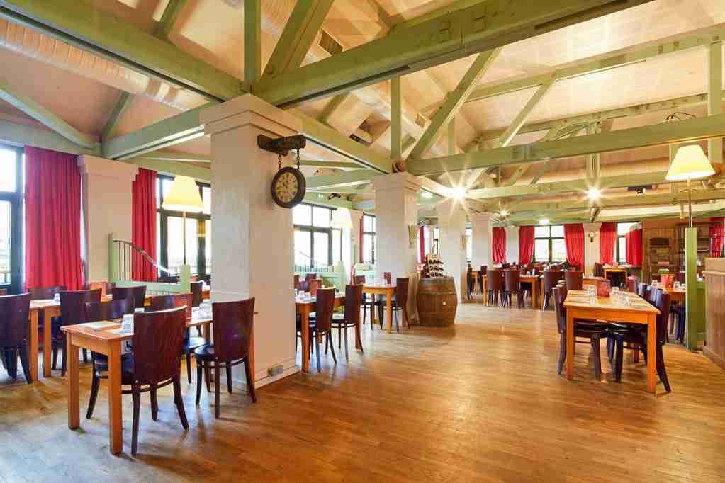 Hôtel Kyriad à Disneyland Paris  3