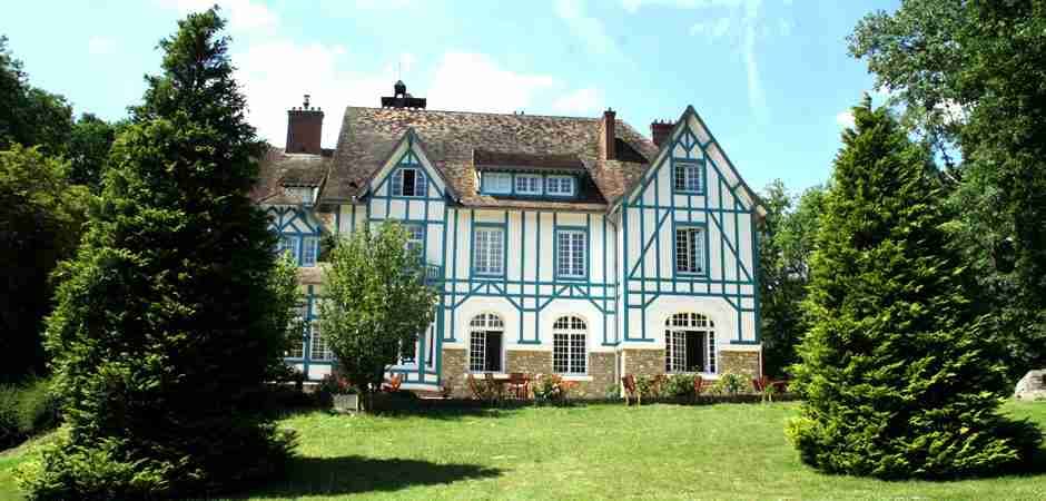 LE MANOIR DES ROCHES