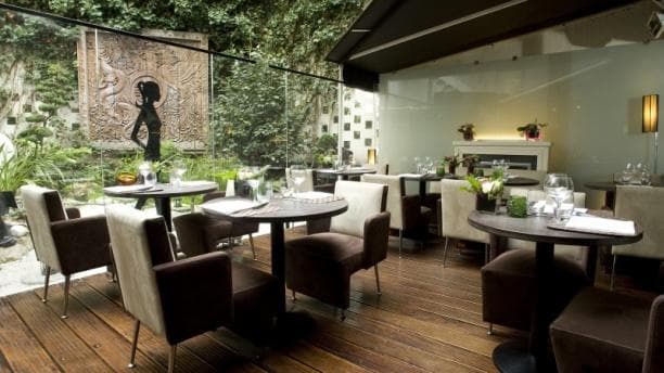 ELYSEE LOUNGE 5