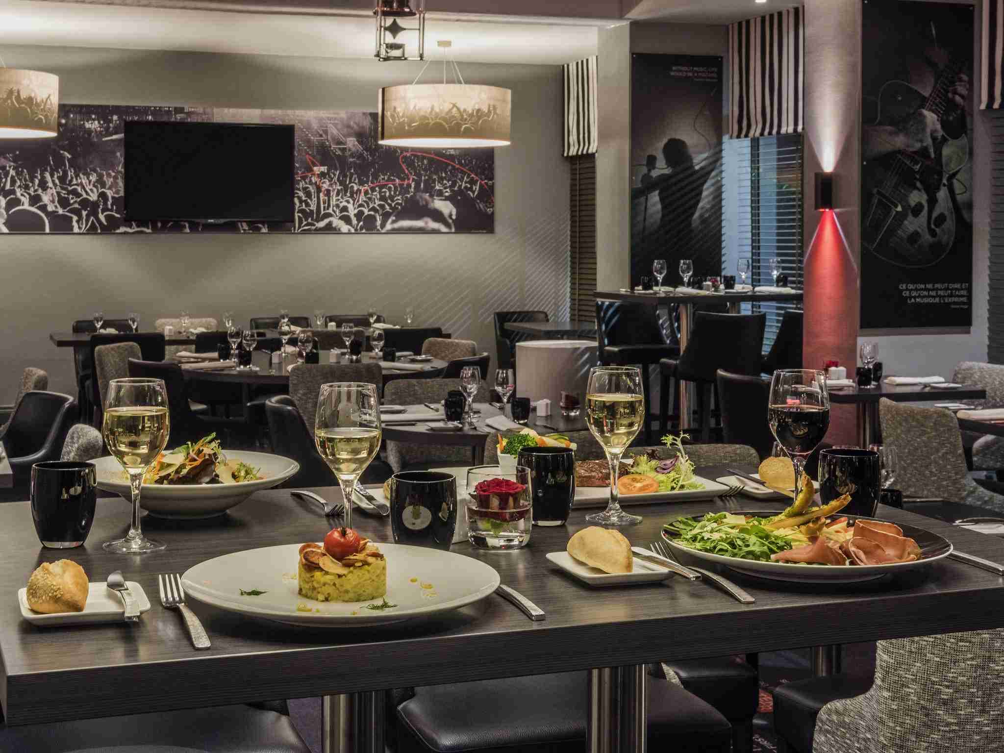 Mercure Paris Vélizy  3
