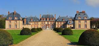 CHÂTEAU DE BRETEUIL