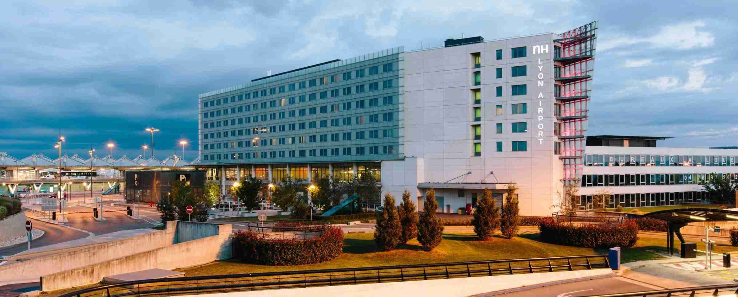 NH LYON AIRPORT 3