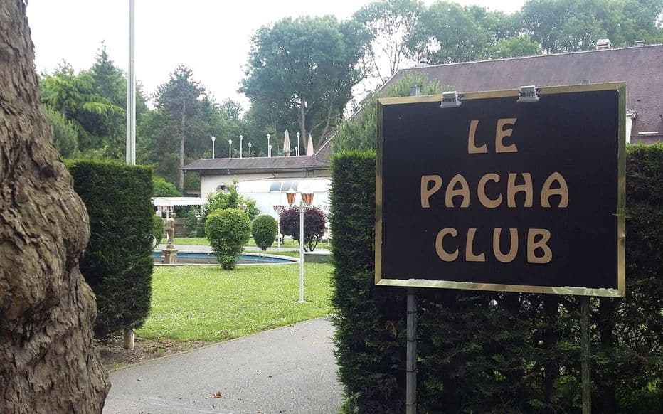 LE PACHA