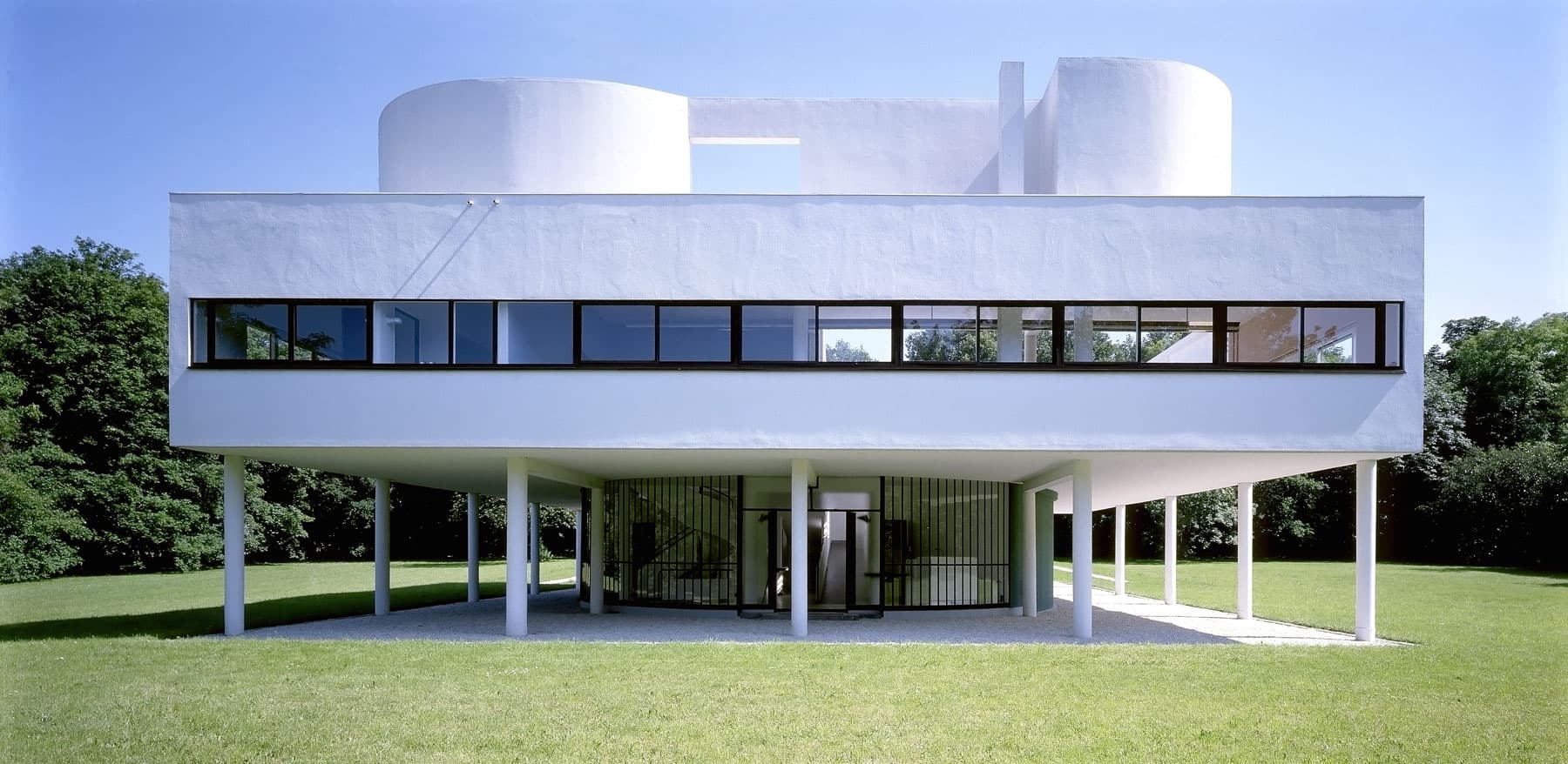 VILLA SAVOYE LE CORBUSIER
