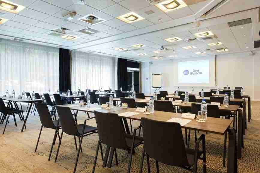 BEST WESTERN PARIS CDG AIRPORT 2