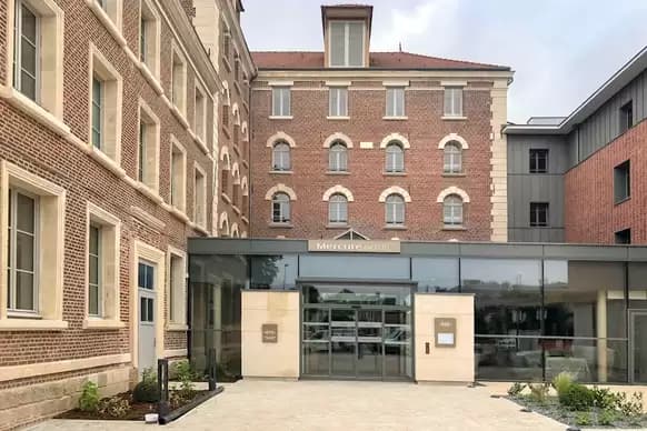 HôTEL MERCURE BEAUVAIS  2