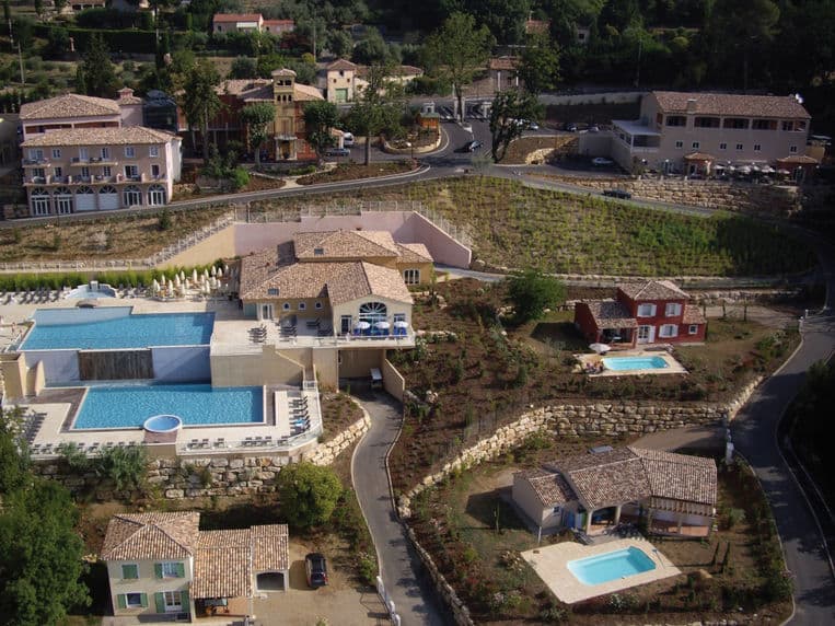 LE CHÂTEAU DE CAMIOLE