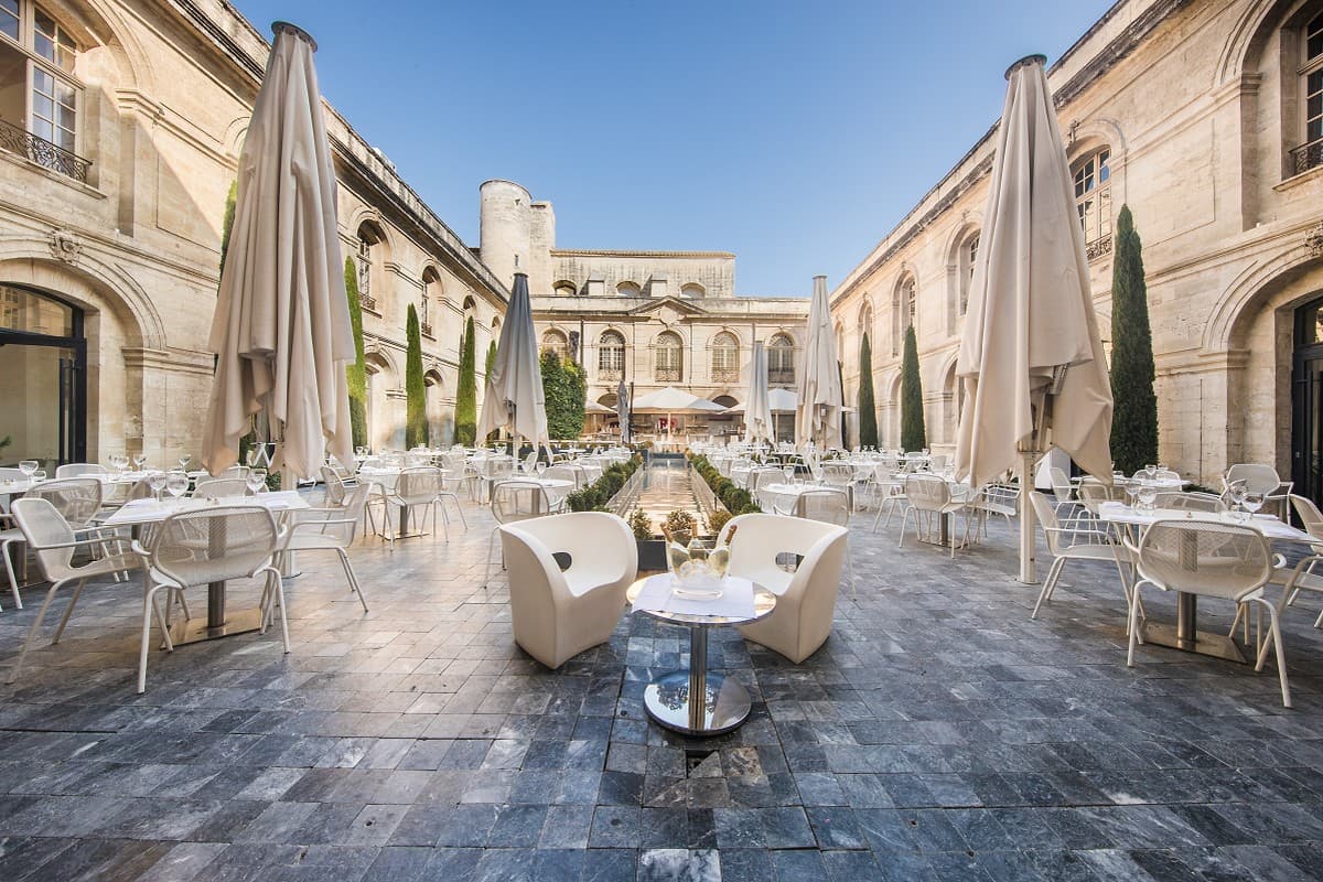 RESTAURANT 83 VERNET