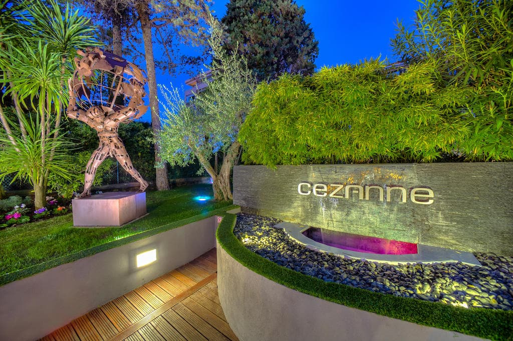 CéZANNE HôTEL & SPA