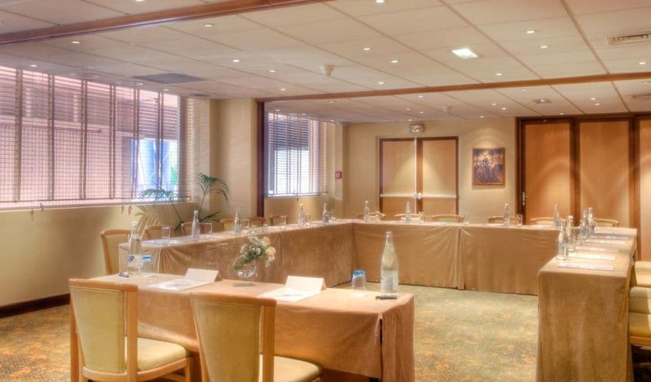 GRAND HôTEL MERCURE CROISETTE BEACH  2