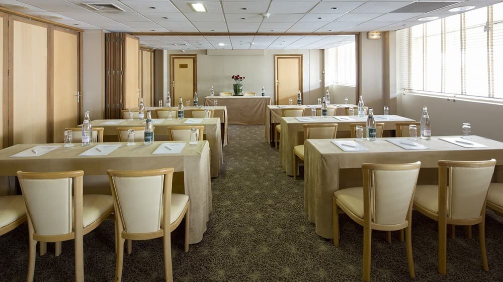 GRAND HôTEL MERCURE CROISETTE BEACH  3