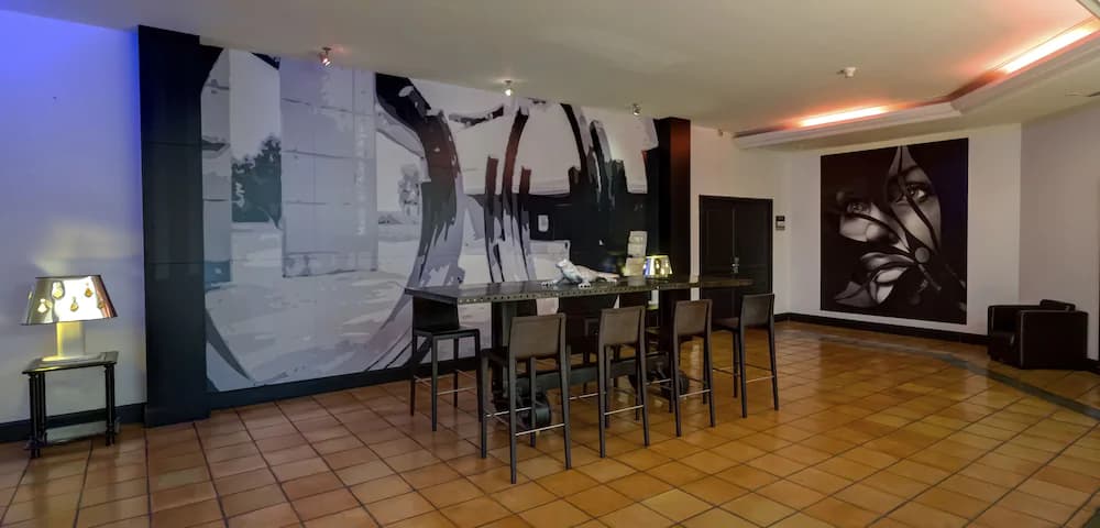 HôTEL ARLES PLAZA 