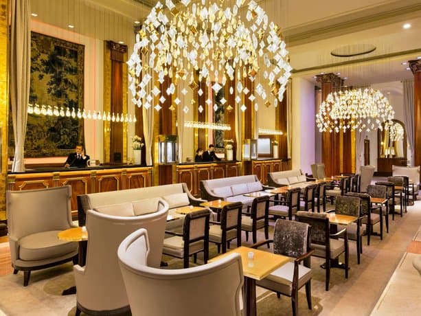 HÔTEL BARRIÈRE LE MAJESTIC CANNES  2