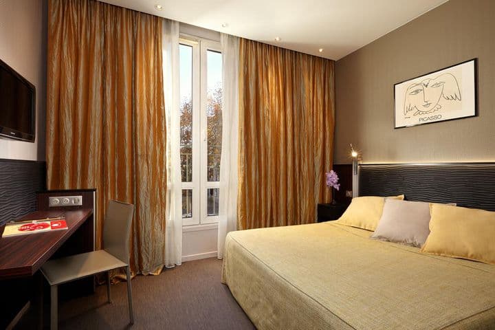 HôTEL ST CHRISTOPHE  3