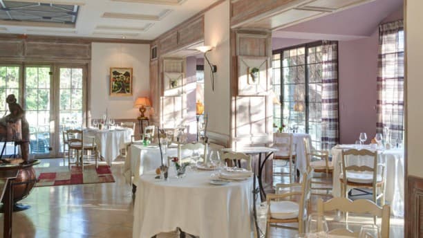 L'AUBERGE DE NOVES  2