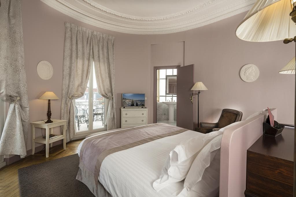 LE CAVENDISH  2
