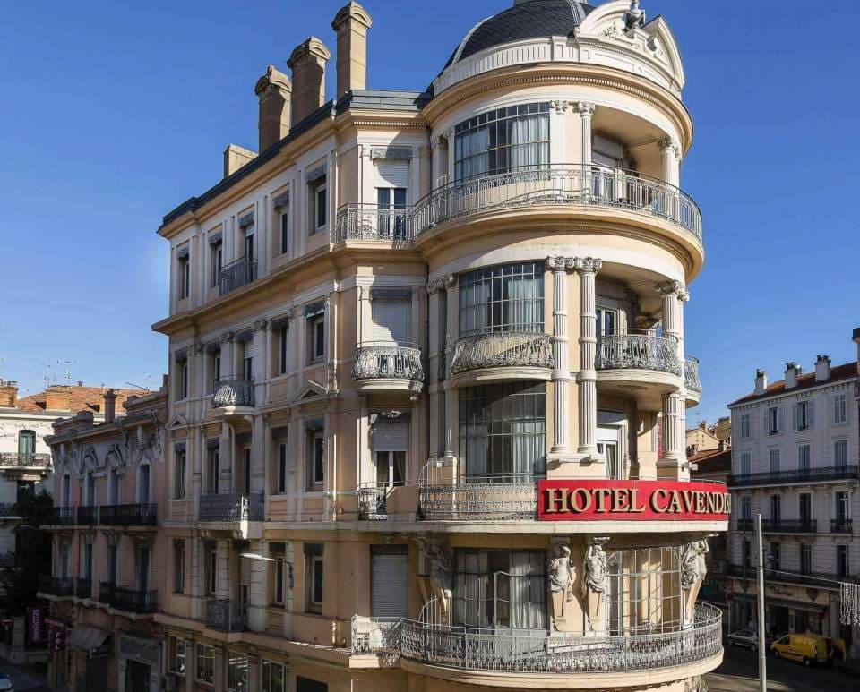 LE CAVENDISH 