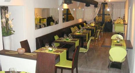 LE FROG RESTAURANT 2