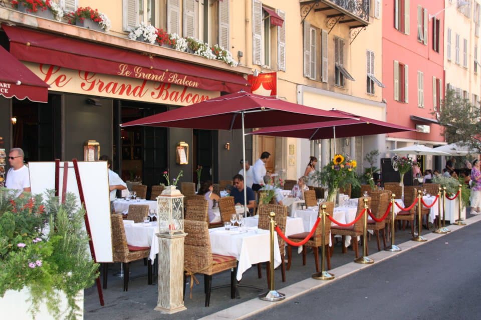 LE GRAND BALCON