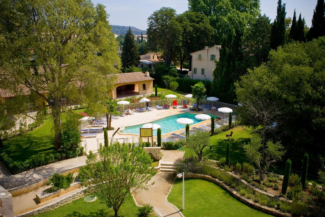 NOVOTEL AIX EN PROVENCE PONT DE L'ARC FENOUILLèRES  2