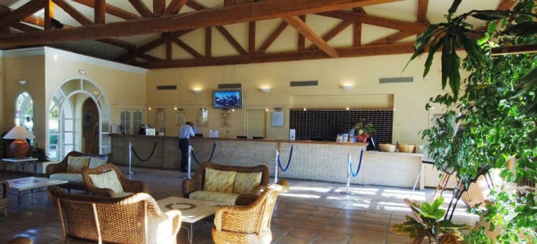 PIERRE & VACANCES VILLAGE CLUB - PONT ROYAL EN PROVENCE  2