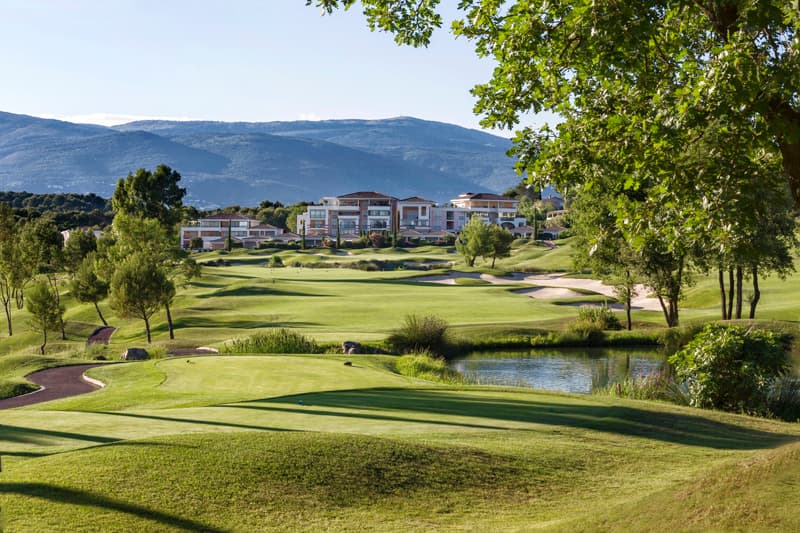 ROYAL MOUGINS GOLF CLUB 
