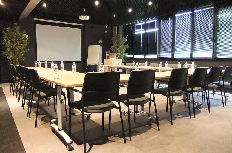 CENTRE D'AFFAIRES DES MONTS D'OR 2