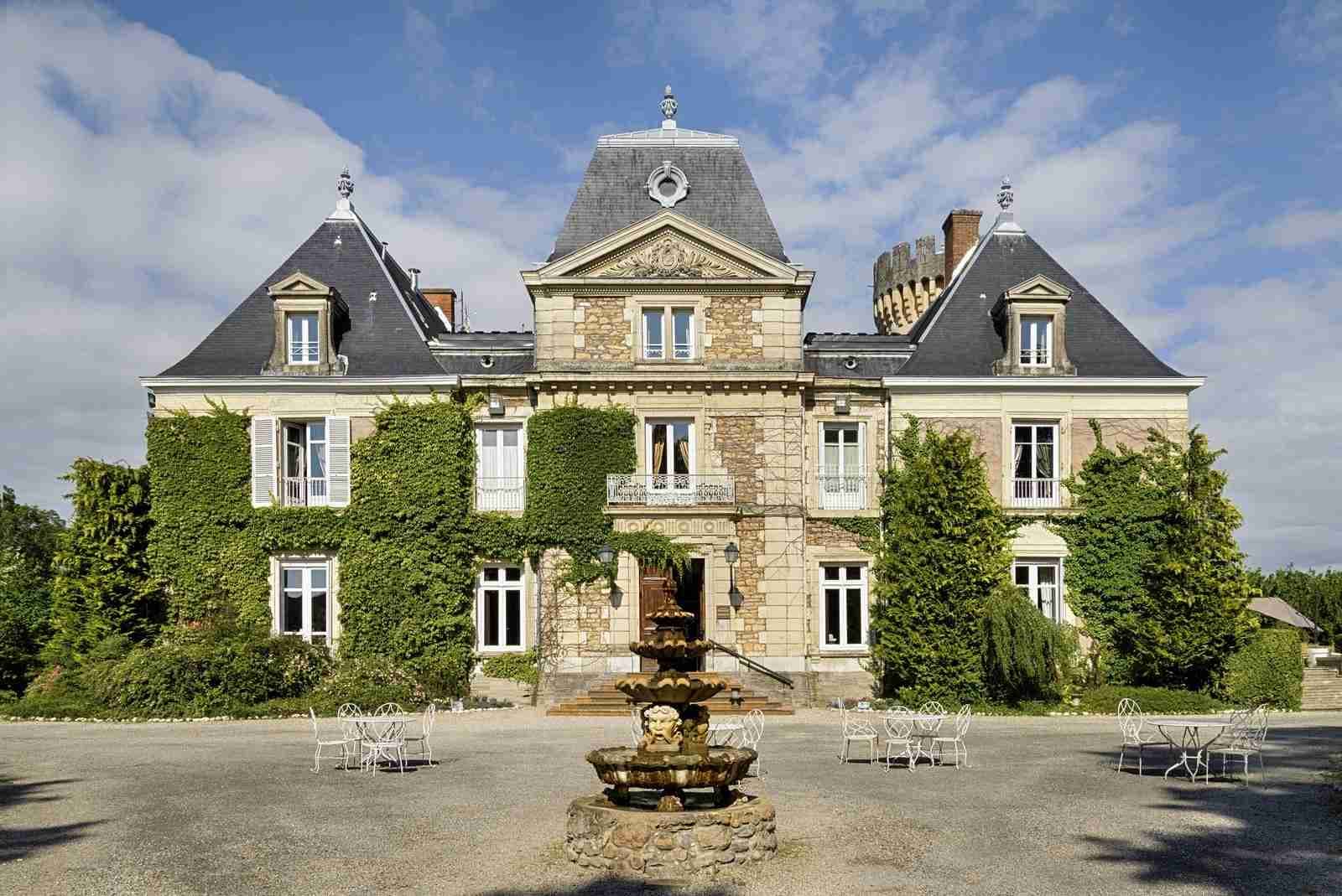 CHÂTEAUFORM' FAVERGES DE LA TOUR
