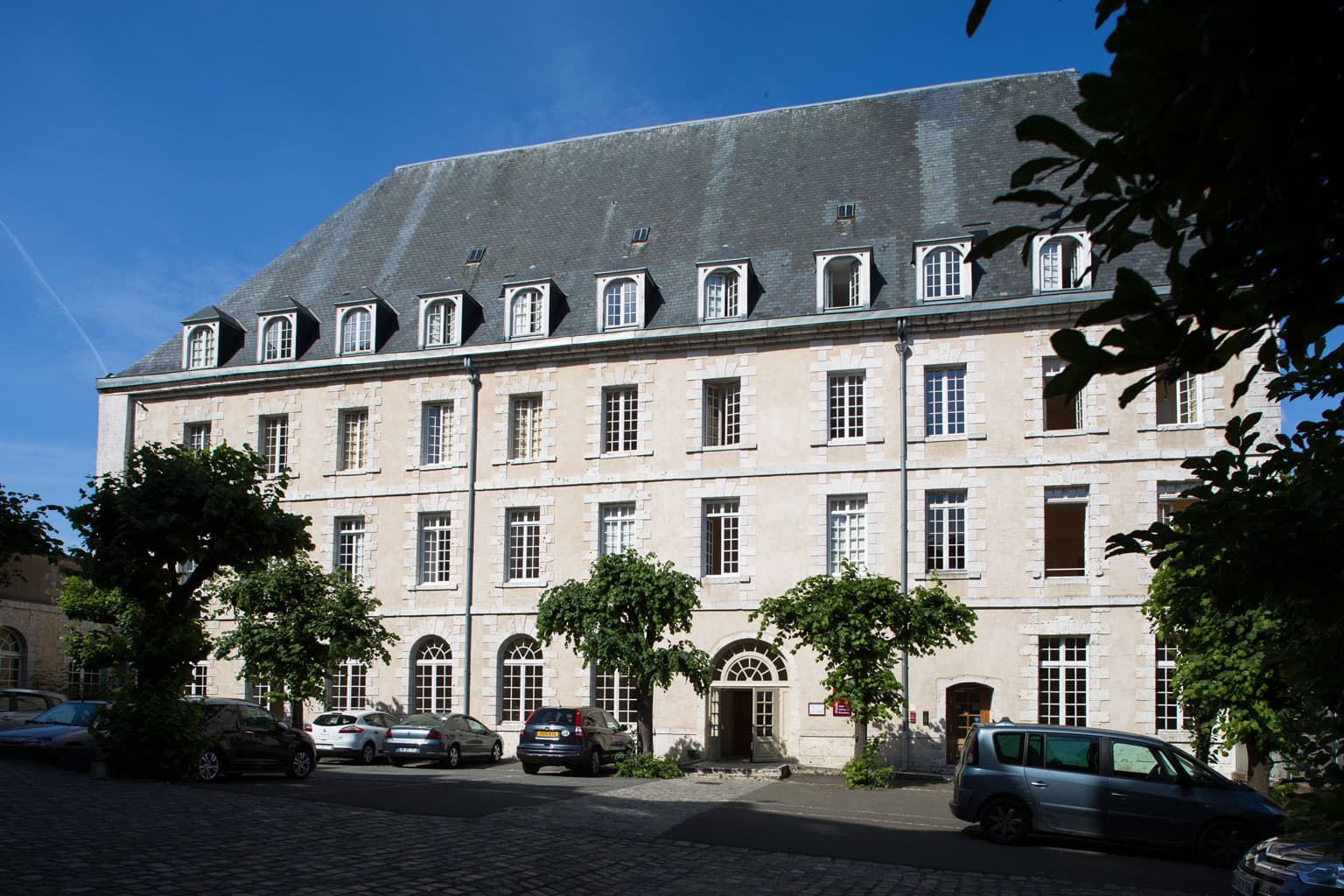 HôTELLERIE SAINT YVES