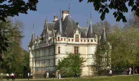 LE CHÂTEAU DE REIGNAC 5