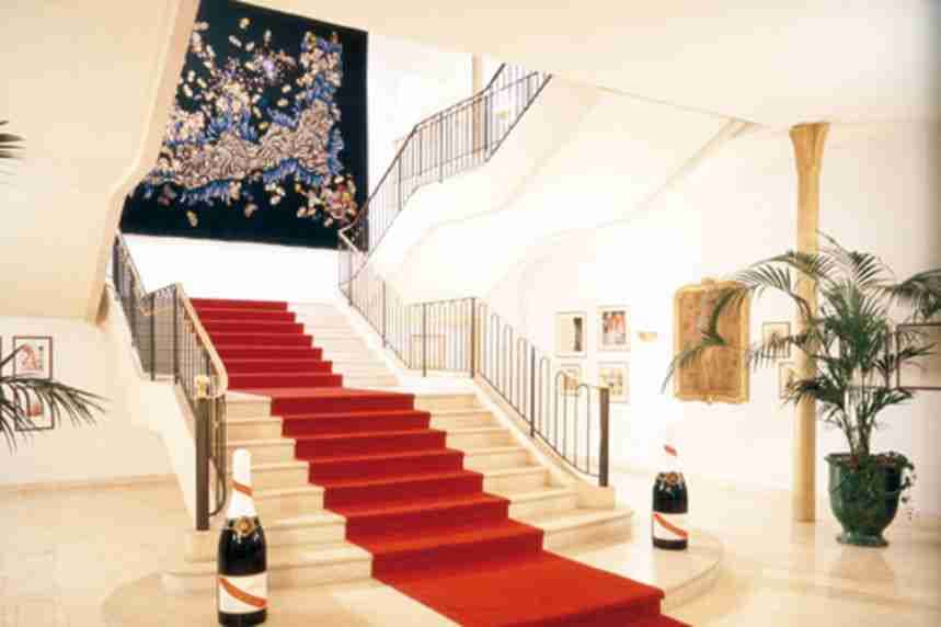 CHAMPAGNE MUMM 3