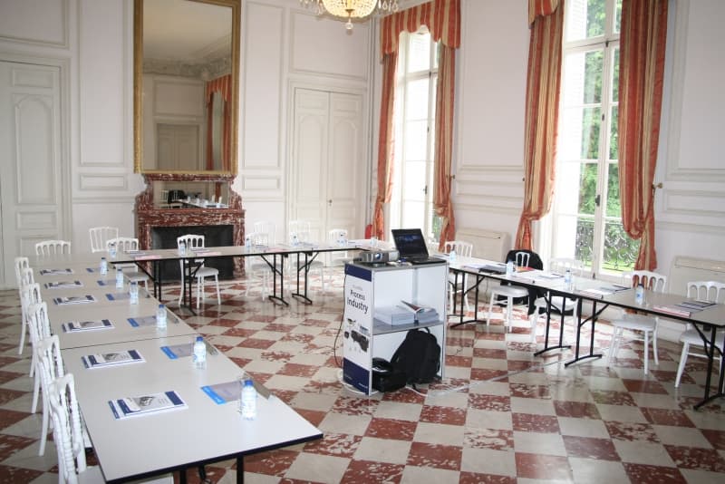 CHÂTEAU DE SANTENY 2