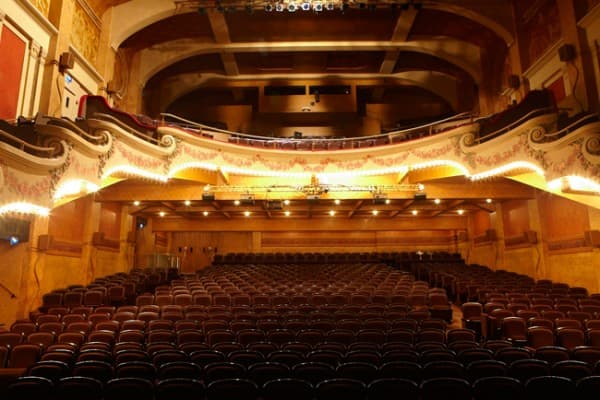 LE PALACE 2