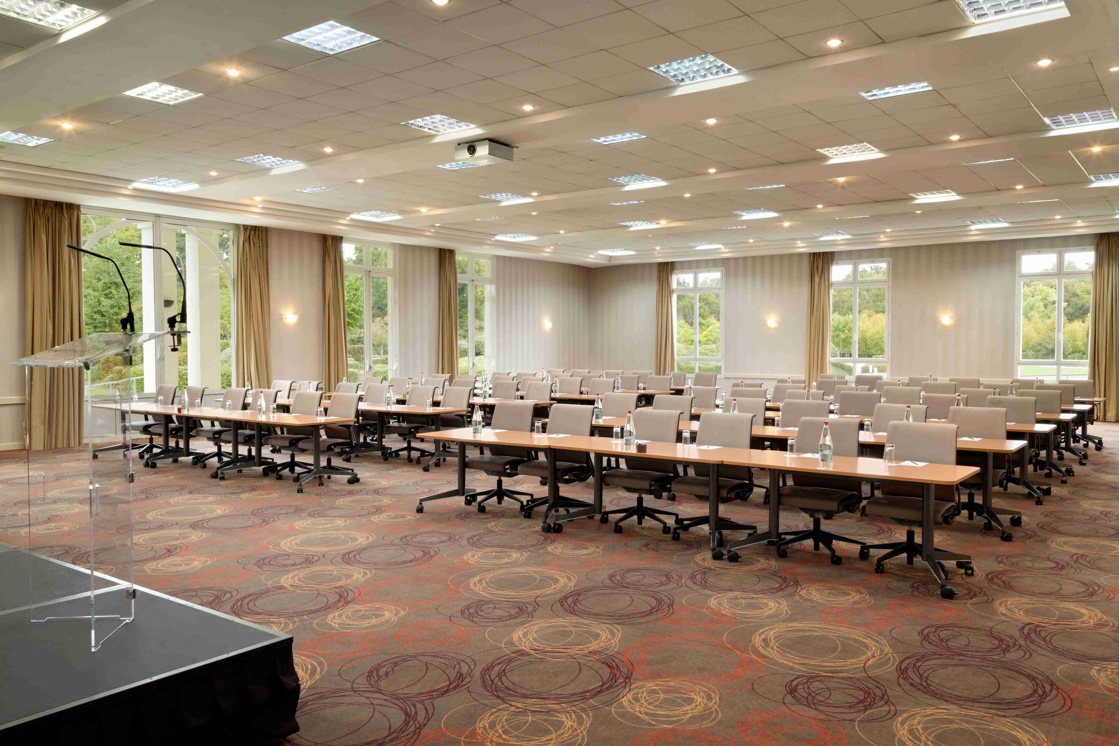 MERCURE CHANTILLY Resort & Conventions 2