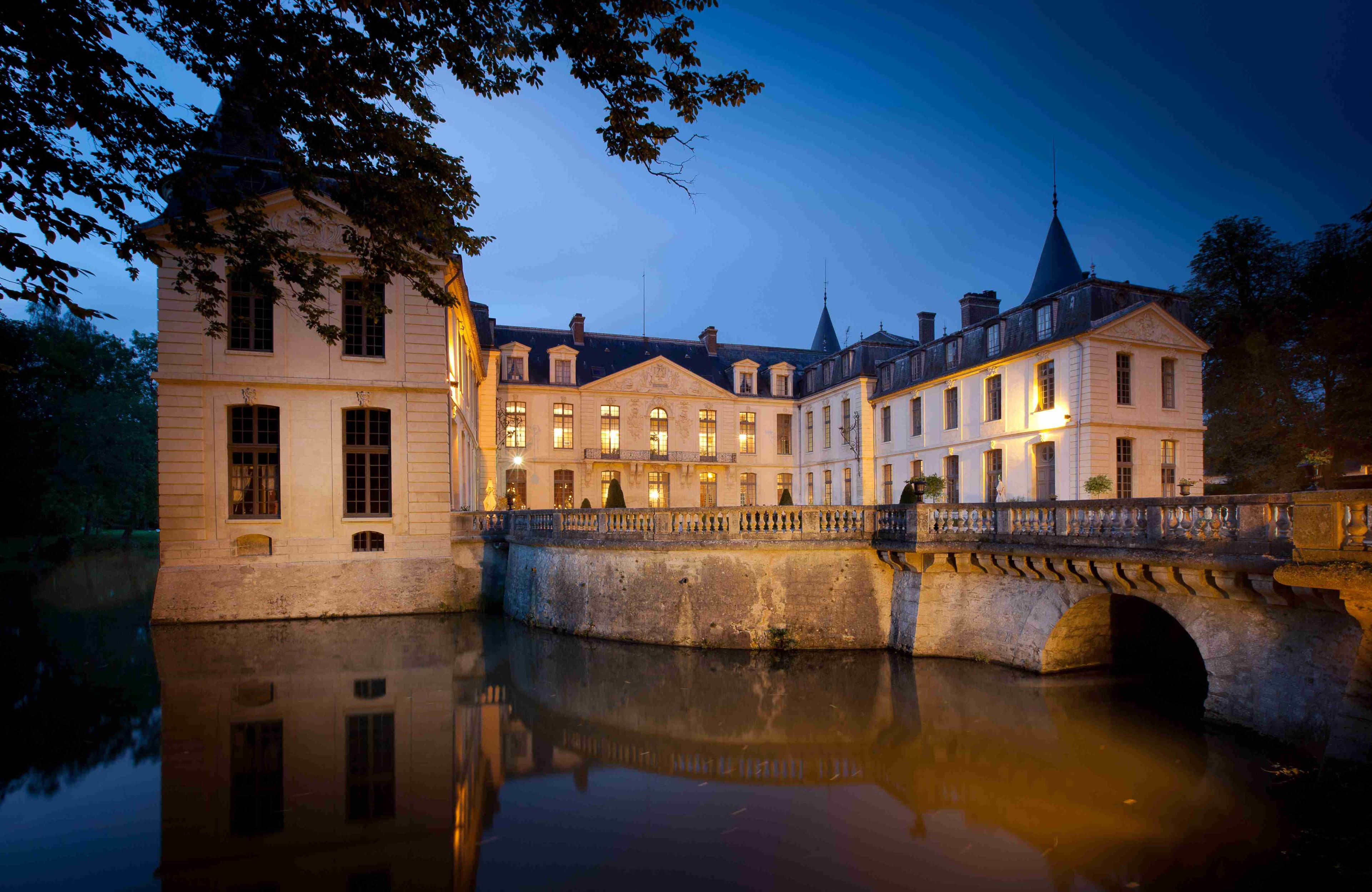 CHÂTEAU D'ERMENONVILLE 3