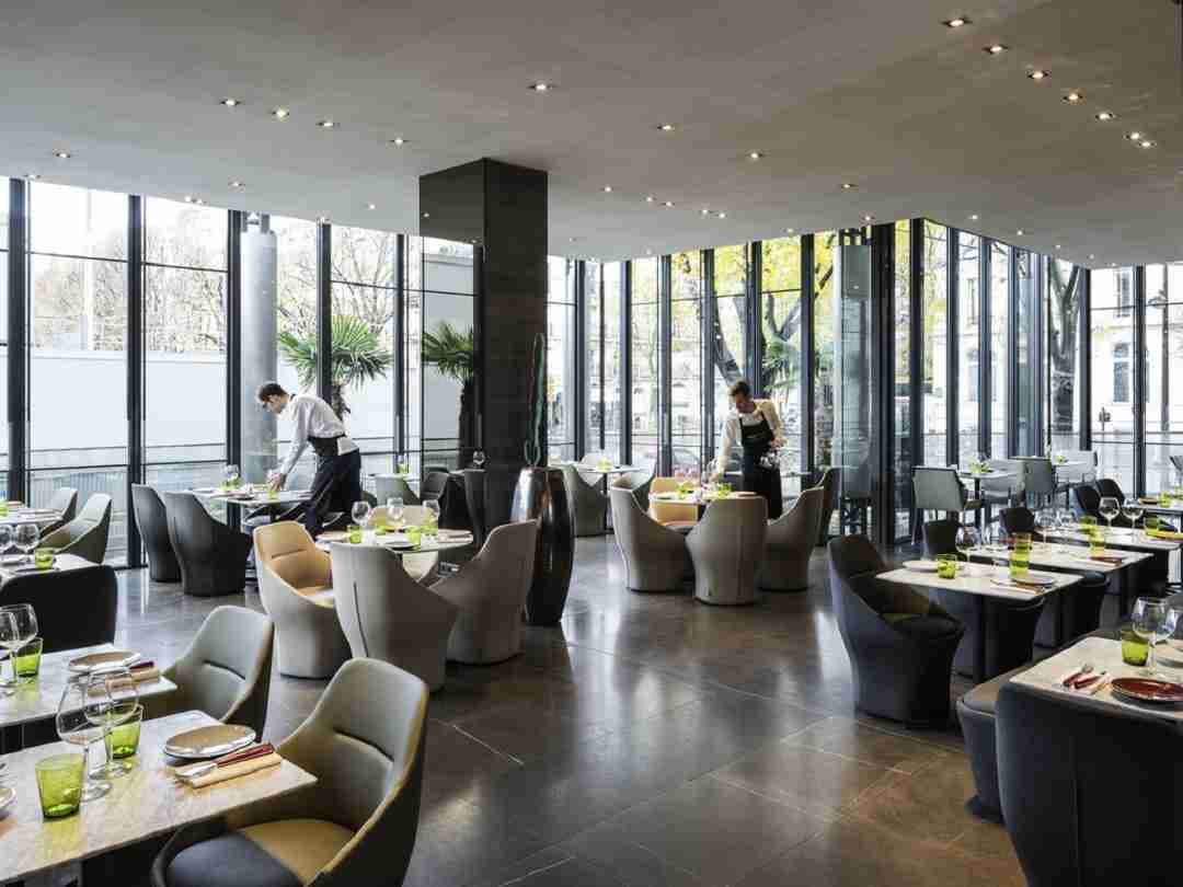 HôTEL PULLMAN PARIS TOUR EIFFEL 5