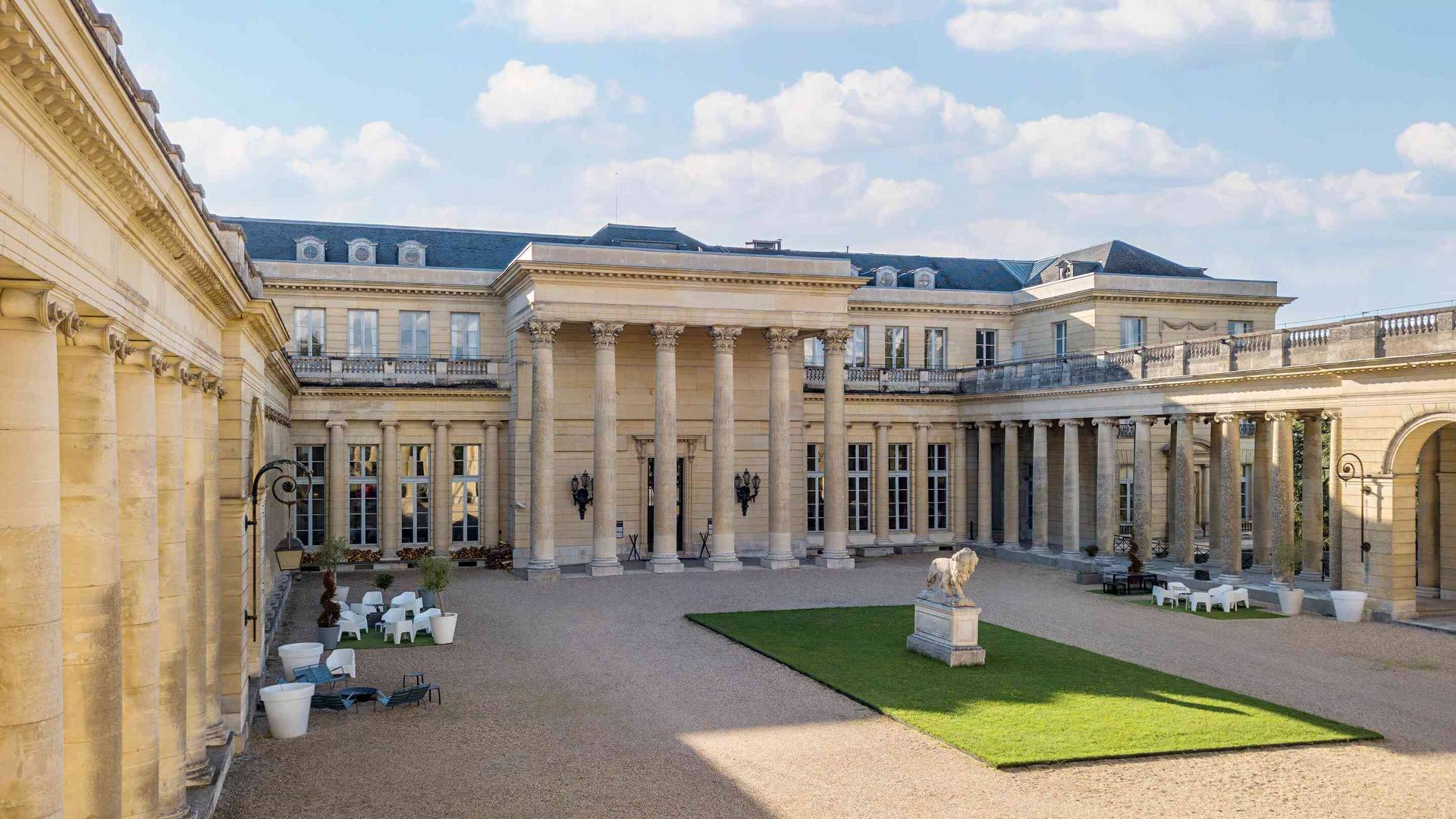 Château de Chevreuse — façade Belle Époque dominant la vallée de Chevreuse à Rochefort-en-Yvelines (Yvelines, 78)