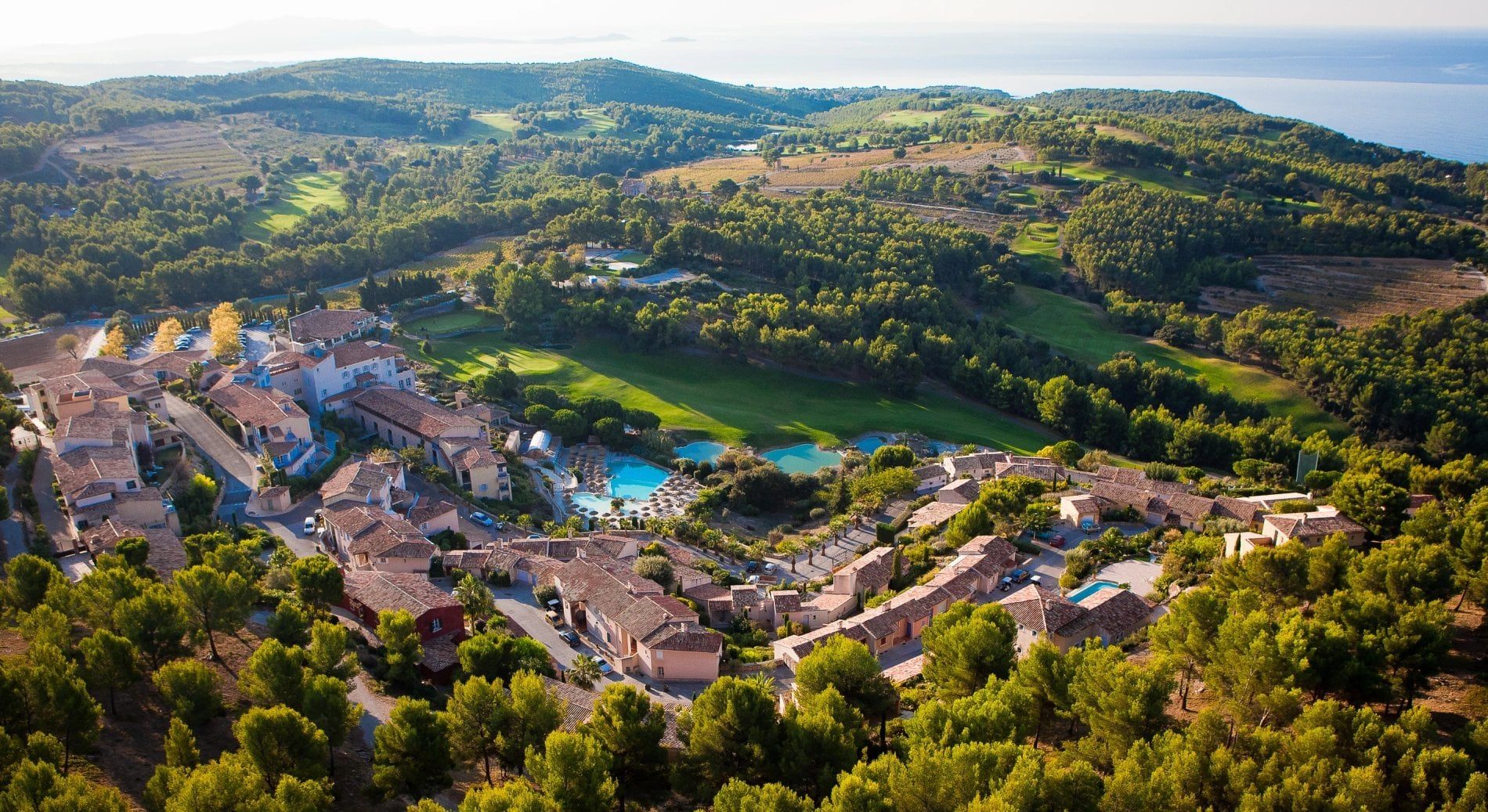 Garden Provence — le resort et son golf face à la Méditerranée, sur les hauteurs de Saint-Cyr-sur-Mer (Var, 83)